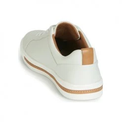 Chaussures Femme Baskets basses Clarks UN MAUI LACE Blanc 9 Chaussures Femme Baskets basses Clarks UN MAUI LACE Blanc -Baskets mode Soldes 10143075 500 E