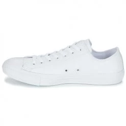 Chaussures Baskets basses Converse CHUCK TAYLOR ALL STAR LEATHER OX Blanc 8 Chaussures Baskets basses Converse CHUCK TAYLOR ALL STAR LEATHER OX Blanc -Baskets mode Soldes 130170 500 D