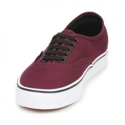 Chaussures Baskets basses Vans AUTHENTIC Bordeaux 7 Chaussures Baskets basses Vans AUTHENTIC Bordeaux -Baskets mode Soldes 149716 500 C