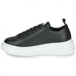 Chaussures Femme Baskets basses Armani Exchange XCC64-XDX043 Noir -Baskets mode Soldes 17674398 500 D