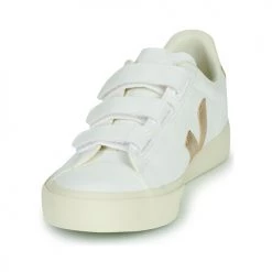 Chaussures Femme Baskets basses Veja RECIFE LOGO Blanc / Doré 7 Chaussures Femme Baskets basses Veja RECIFE LOGO Blanc / Doré -Baskets mode Soldes 19816232 500 C