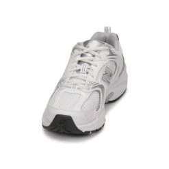 Chaussures Femme Baskets basses New Balance 530 Blanc / Argenté -Baskets mode Soldes 21324064 500 C