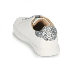 Chaussures Femme Baskets basses Vanessa Wu STEPH Blanc / Argenté -Baskets mode Soldes 21889693 500 E