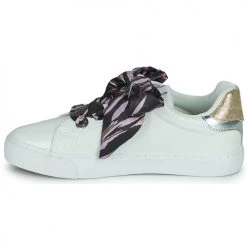 Chaussures Femme Baskets basses Kaporal SEVERINE Blanc -Baskets mode Soldes 22369462 500 D