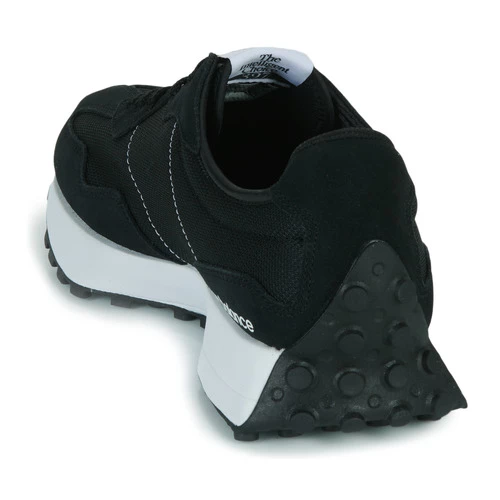 Chaussures Baskets basses New Balance 327 Noir / Blanc 5 Chaussures Baskets basses New Balance 327 Noir / Blanc – Image 5