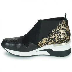 Chaussures Femme Baskets basses Mam'Zelle VENTO Noir -Baskets mode Soldes 22753420 500 D