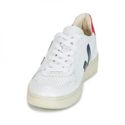 Chaussures Baskets basses Veja V-10 Blanc / Bleu / Rouge 7 Chaussures Baskets basses Veja V-10 Blanc / Bleu / Rouge -Baskets mode Soldes 4417844 500 C
