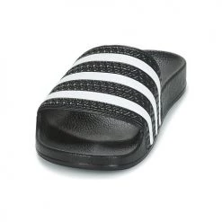 Chaussures Baskets basses adidas Originals ADILETTE Noir / blanc -Baskets mode Soldes 7742846 500 C
